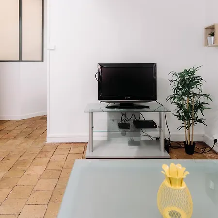 Bnbgônes - Le Saint Vincent- Hypercentre Wifi Netflix
