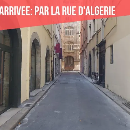 Appartement Bnbgônes - Le Saint Vincent- Hypercentre Wifi Netflix *